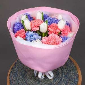Букет с гиацинтами "Вальс цветов"