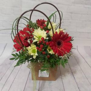 Цветы в коробке "Романтика"