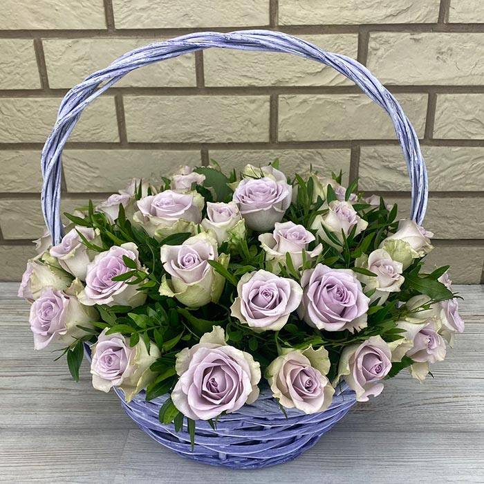 39 роз в корзинке