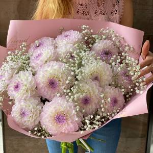 Букет с георгинами "Любовь"