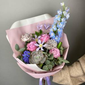 Букет с гиацинтами "Сказка"