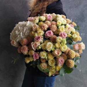 Букет с астрами "Любовь"