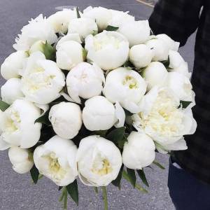 Букет из пионов "Белый ангел"